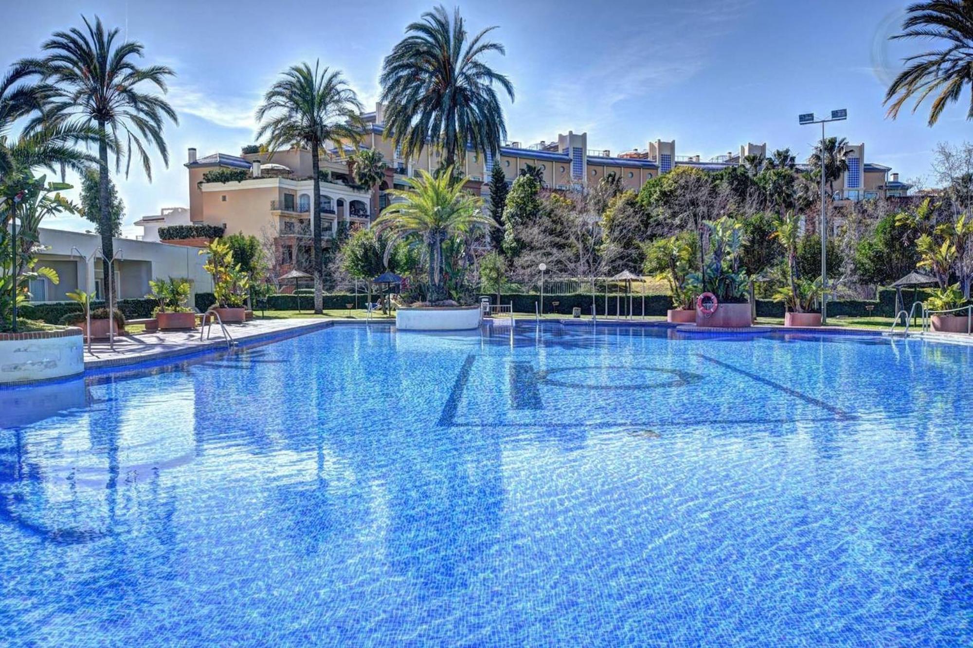 Benalbeach With Magnificent Sea View Appartement